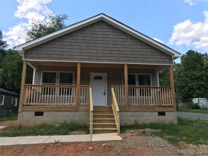 2000 Grier Avenue sold home in Oaklawn, Charlotte, NC