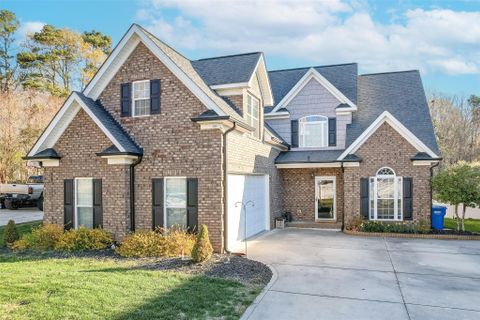 232 Lagoda Drive