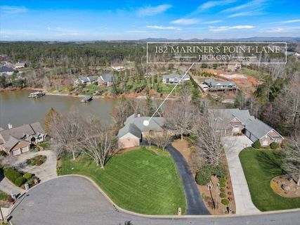182 Mariners Point Lane