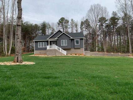 2362 Ellen Street sold home in Janettes Way, Granite Falls, NC