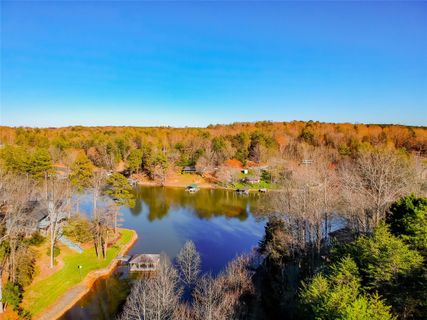 1 Candlewick Cove Drive 1, 2 & 2A sold home in Candlewick Cove, Taylorsville, NC