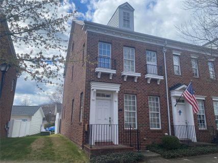 635 Old Meeting Way sold home in Davidson Gateway Townhomes, Davidson, NC
