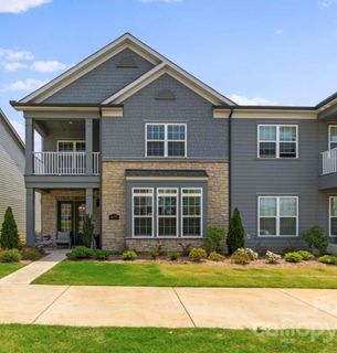 5827 Ardrey Kell Road sold home in Providence Village, Charlotte, NC