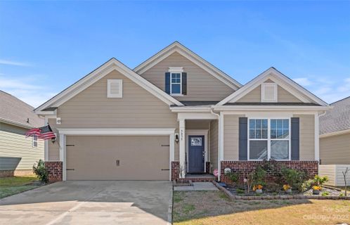 5035 Lydney Circle