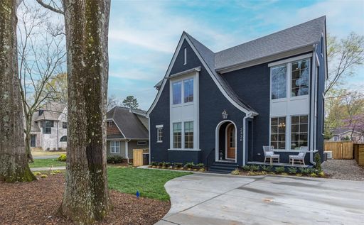 2336 Chesterfield Avenue