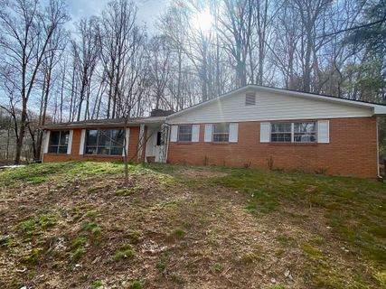 41 Mayfair Drive sold home in Woodside Hills, Candler, NC