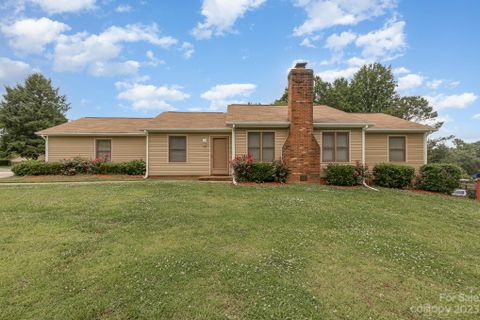 1632 Teddington Drive