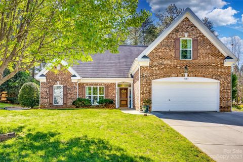 2163 E Foxwood Court
