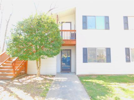 1726 Hunters Trail