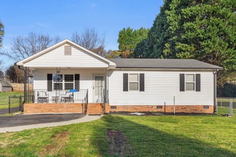 109 N 10th Street sold home in Riverside Drive, Belmont, NC