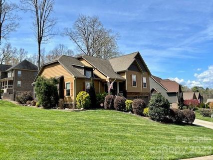 113 Maplewood Court