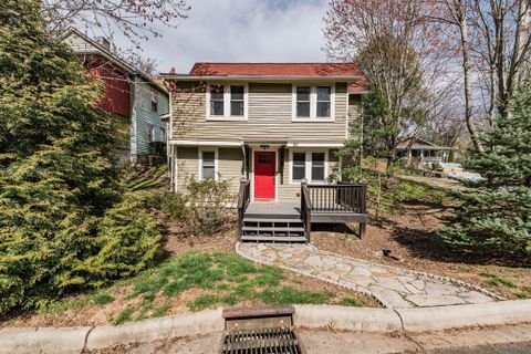 80 Owens Bell Lane sold home in Prospect Terrace Condominiums, Asheville, NC
