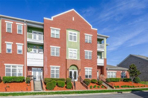 3805 Balsam Street 223