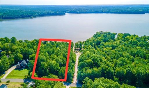 536 Tributary Drive sold home in Wildlife Bay, Fort Lawn, SC