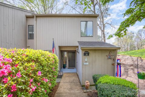 11 Longbow Court