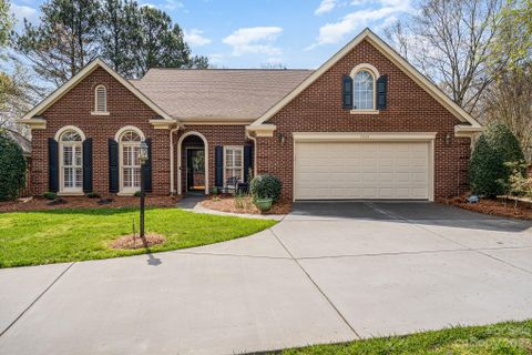7035 Walton Heath Lane sold home in Pullengreen, Charlotte, NC