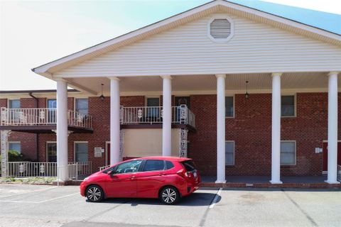 2116 Main Street
