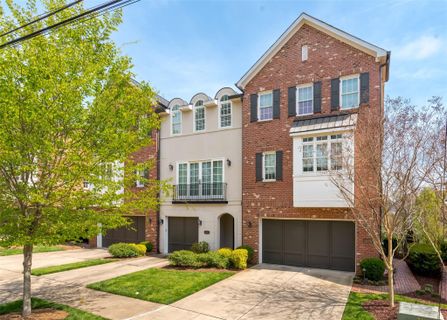1614 Lombardy Circle