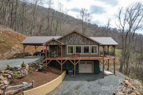 26 Red Tail Ridge sold home in Sunset Mountain, Bakersville, NC