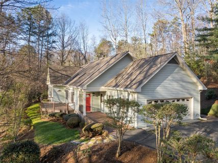 4 Dogwood Glen Circle sold home in Golf Mountain Estates, Etowah, NC