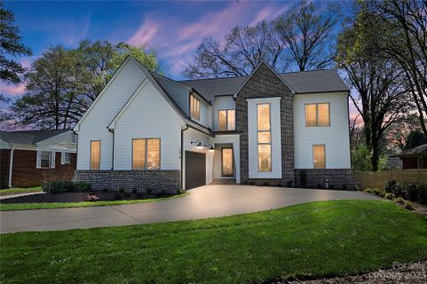 1414 Heather Lane