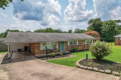 3619 Heather Lane sold home in Green Meadows, Gastonia, NC
