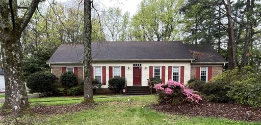 6000 Springhouse Lane
