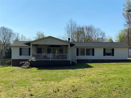 110 Gray Fox Lane 31 sold home in Fox Trail, Mount Holly, NC