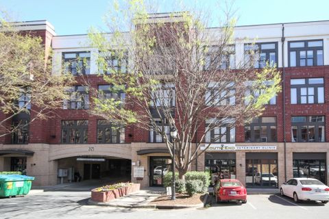 2125 Southend Drive 334