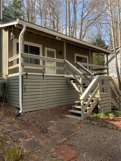 21 Susan Drive sold home in Woodlands Village, Maggie Valley, NC