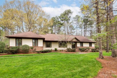 508 Amanda Drive sold home in Providence Woods, Matthews, NC