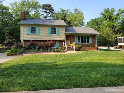 943 Archdale Drive
