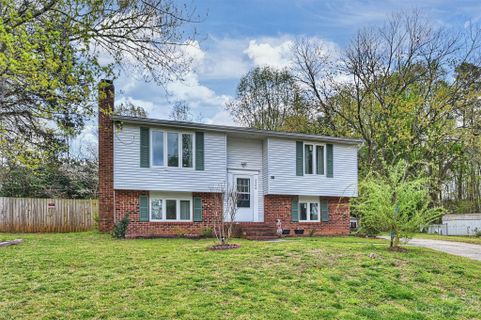 3208 Raven Glen Court