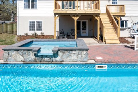 210 Mazeppa Road sold home in Coddle Creek, Mooresville, NC