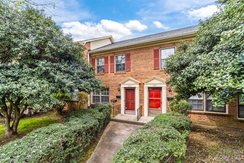4724 Old Lantern Way