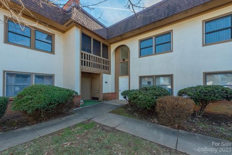 427 6th Avenue B 12 sold home in Holly Crest, Hendersonville, NC