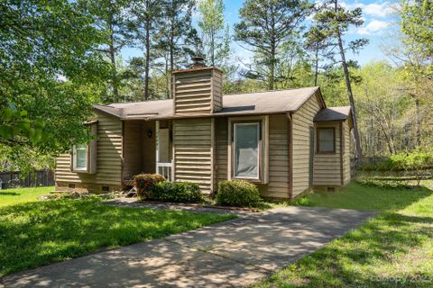 7705 Heatherdale Court