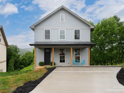 36 Alice Clement Lane sold home in Alice Place, Asheville, NC