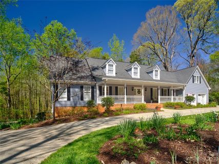 3408 Thoroughbred Court
