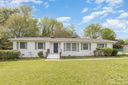 8524 Sharonbrook Drive sold home in Charlotte, SC