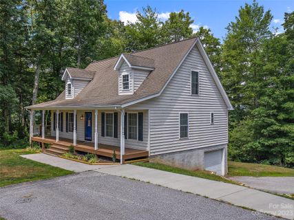 76 Overlook Pointe Drive sold home in Spruce Pine Heights, Spruce Pine, NC