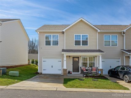 105 Whispering Way