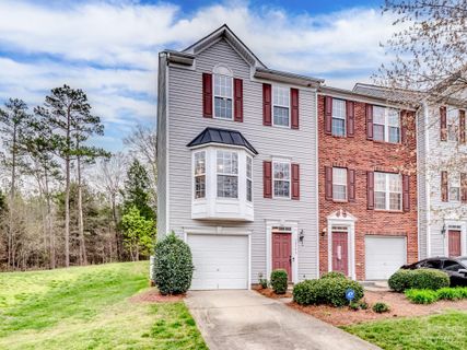 10340 Garrett Grigg Road sold home in Mallard Glen Village, Charlotte, NC