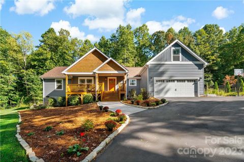 18 Windswept Drive sold home in High Meadows, Candler, NC