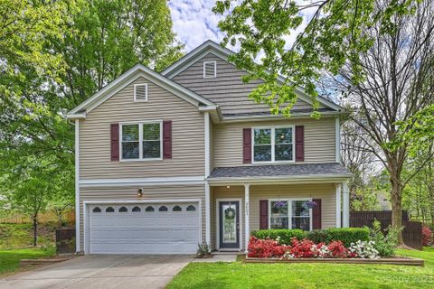 2621 St Helena Court