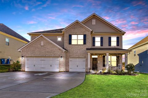 10900 Sparkle Creek Drive