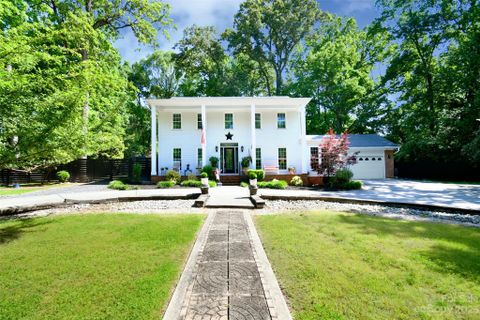 6231 Glenridge Road