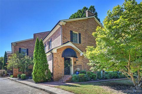 1010 Queens Road A sold home in King John Condos, Charlotte, NC