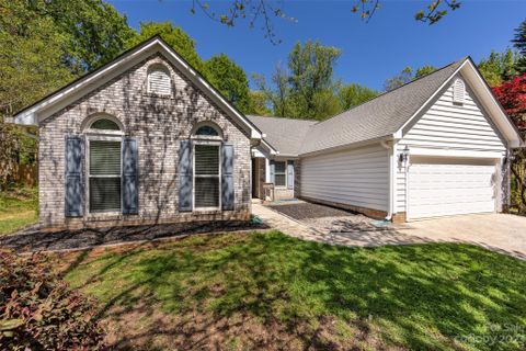 14629 Buckton Lane sold home in Oakcroft, Matthews, NC
