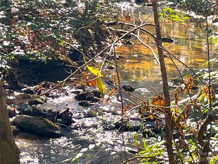 Lot 30 S Cross Creek Trail sold home in Mountain Laurel Estates, Mill Spring, NC